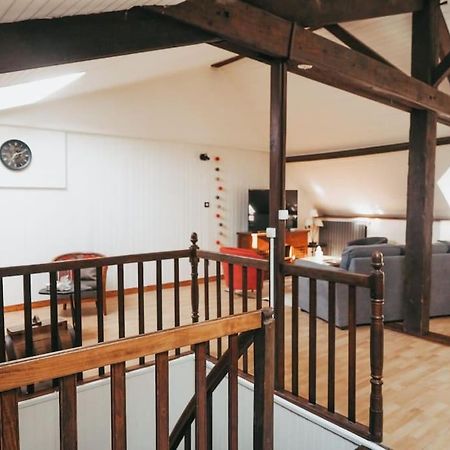 Appartement Avec Patio Sainte-Anne-d'Auray Екстер'єр фото