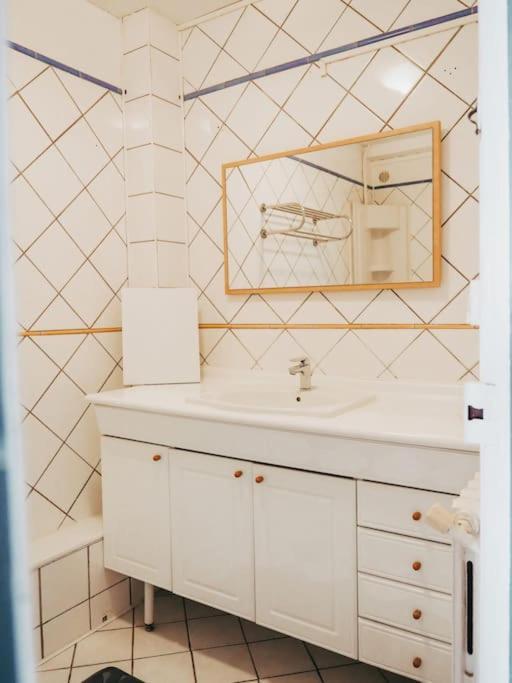 Appartement Avec Patio Sainte-Anne-d'Auray Екстер'єр фото